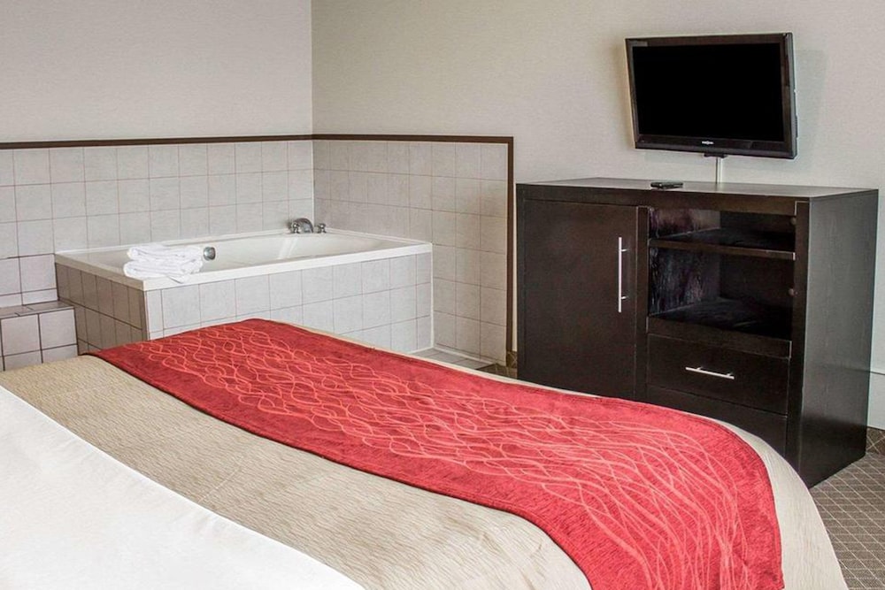 norwood inn and suites north conference center