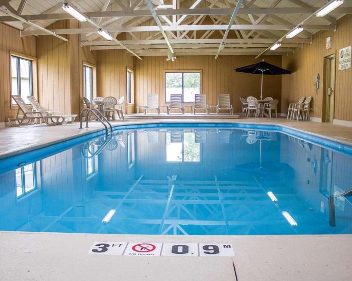 norwood inn and suites north conference center