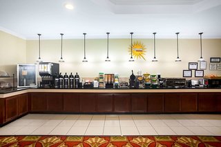la quinta inn and suites by wyndham columbus tx