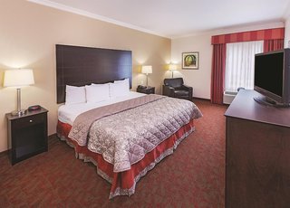 La Quinta Inn & Suites By Wyndham Columbus Tx,Colorado County>>Colorado,3 star