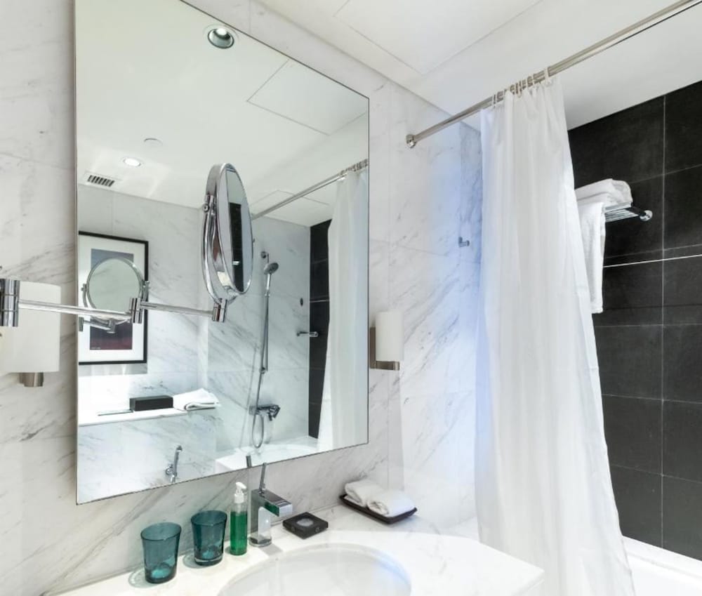 cosy and cute studio at the address dubai mall