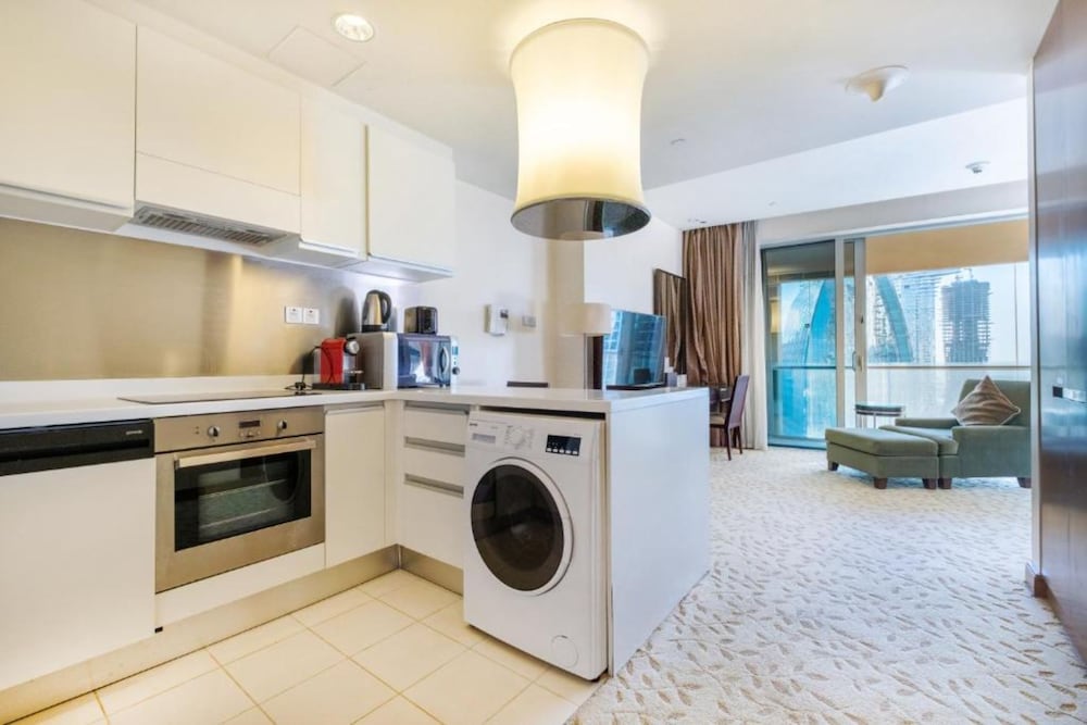 cosy and cute studio at the address dubai mall