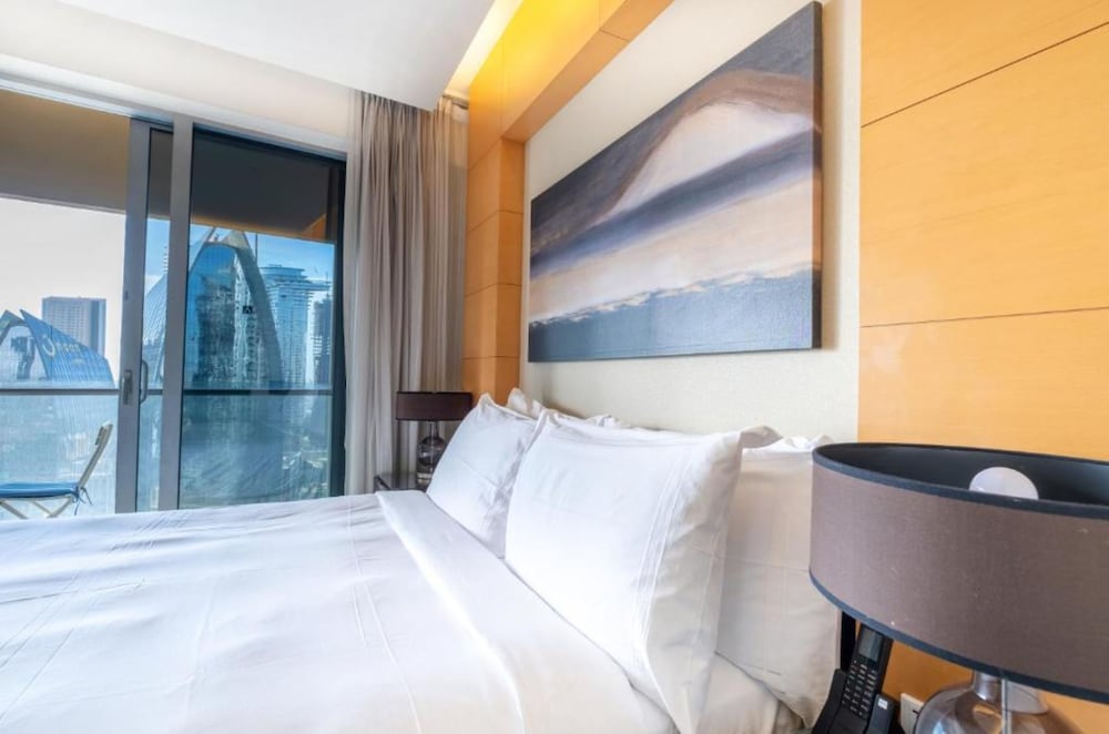 cosy and cute studio at the address dubai mall