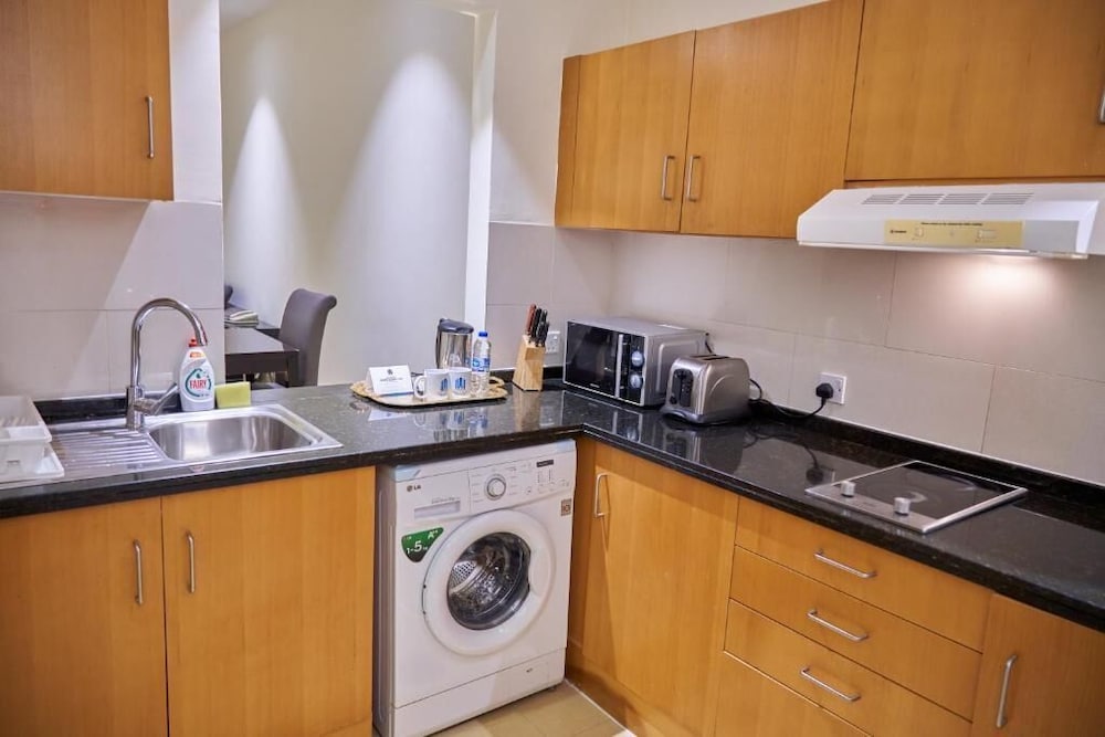 city stay grand hotel apartments