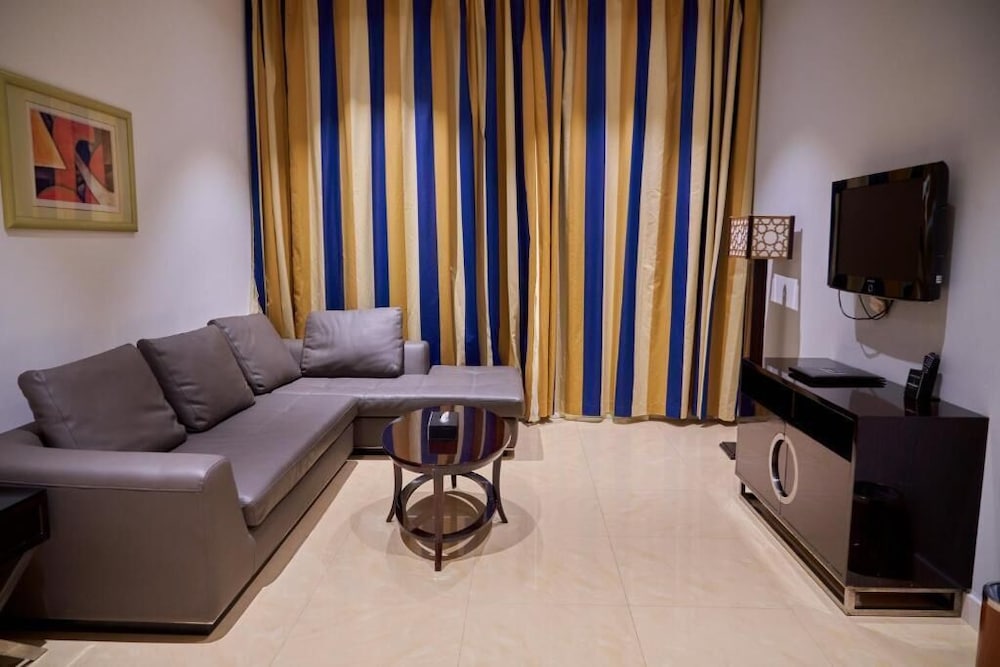 city stay grand hotel apartments