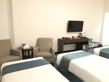 zaha al madina hotel