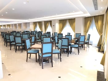 zaha al madina hotel