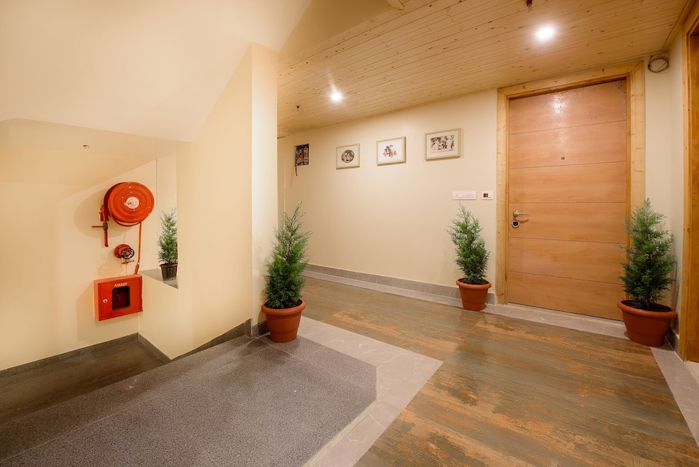 naturevilas sarovar premiere manali