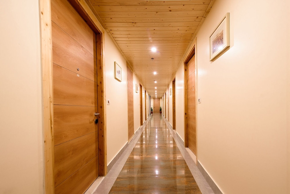 naturevilas sarovar premiere manali