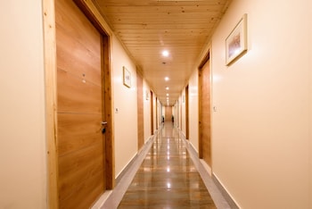 naturevilas sarovar premiere manali