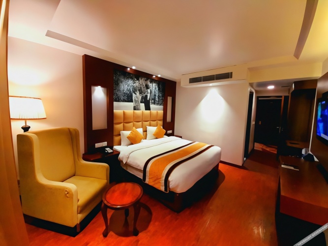 the royal savoy kashmir