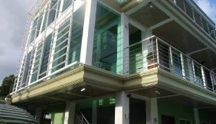 reddoorz sta cruz naga city