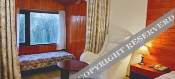 Royal Jardin Whistling Pines Resort,Kufri>>Baldeyan,3 star