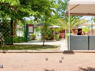 Ibis Lyon Nord,Ecully>>Dardilly,3 star