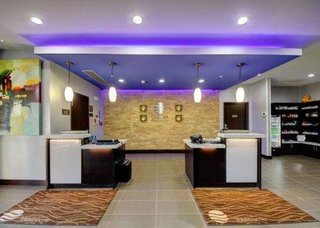 comfort inn and suites tulsa i 44 west rt 66