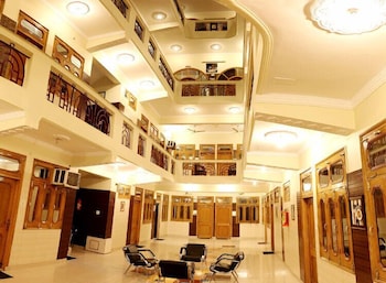 Hotel Vinayak,,2.5 star