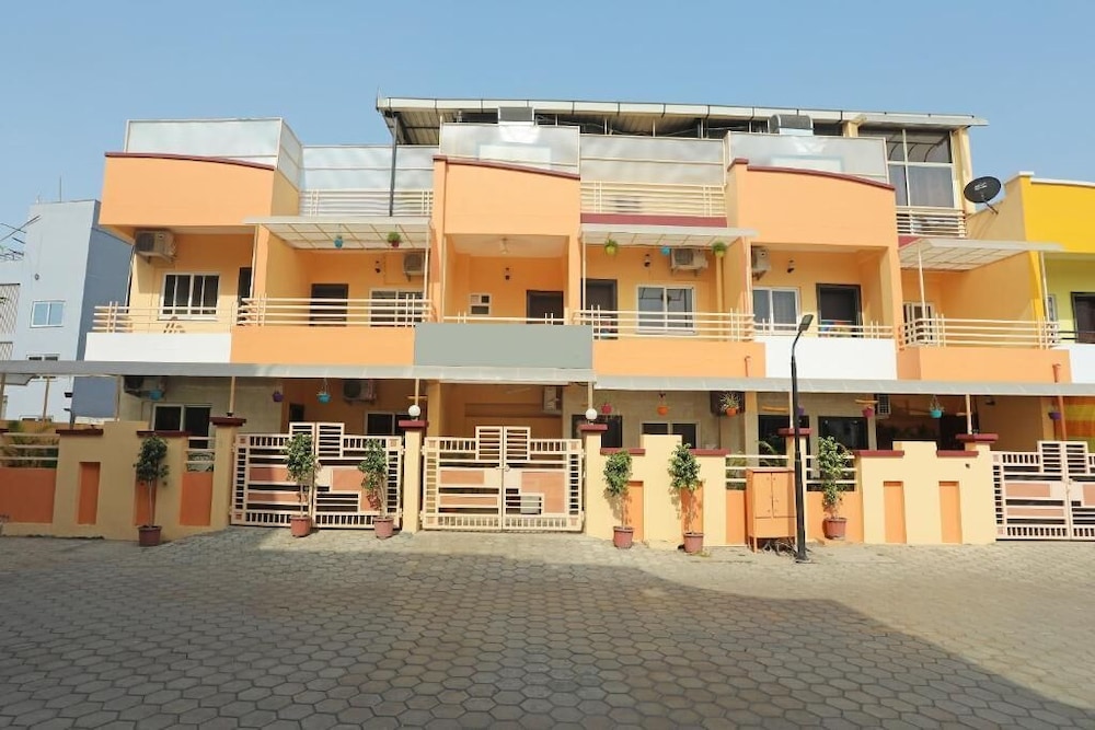 hotel smart room by shree vatika