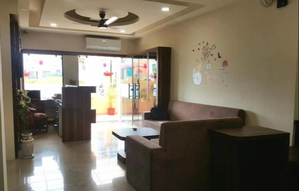 hotel smart room by shree vatika