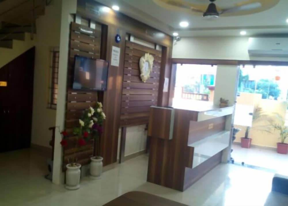 hotel smart room by shree vatika