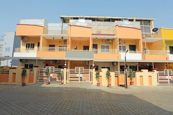 hotel smart room by shree vatika