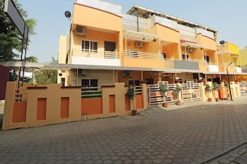 hotel smart room by shree vatika