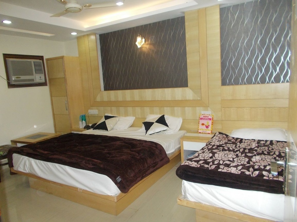 Hotel Hridey Dx,New Delhi>>Delhi,3 star