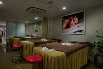 sq hang gai hotel and spa