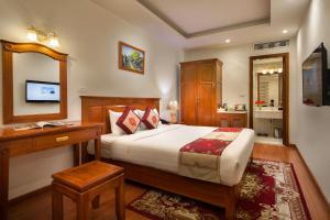 sq hang gai hotel and spa