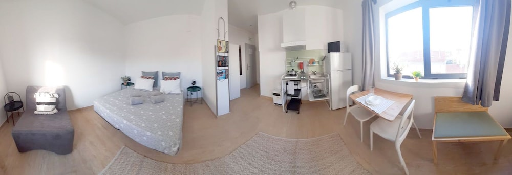 wot lisbon nomad hostel