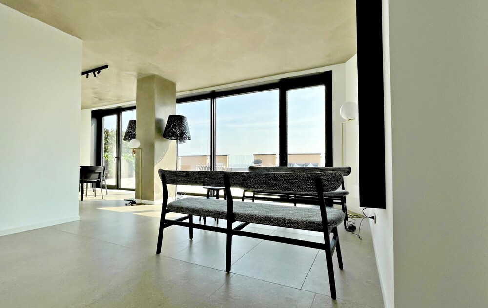 san babila modern apartment