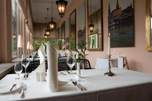 Hotel Schloss Eckberg,Loschwitz>>Dresden,5 star