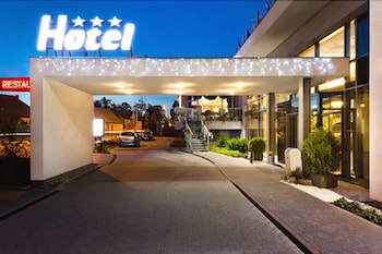 jasek premium hotel wroc aw