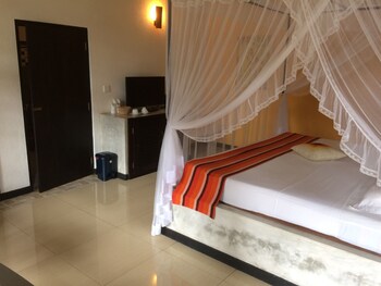 hotel flower garden