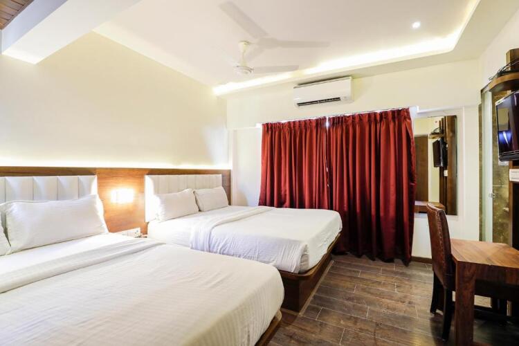 hotel ratna mahal