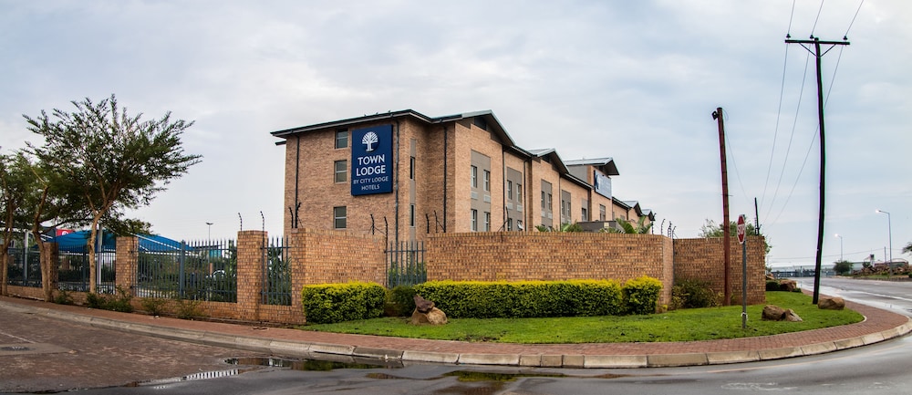 town lodge gaborone