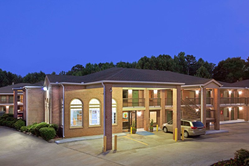 Super 8 By Wyndham Acworth/Atlanta Area