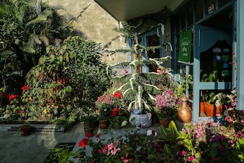 the silver oaks inn