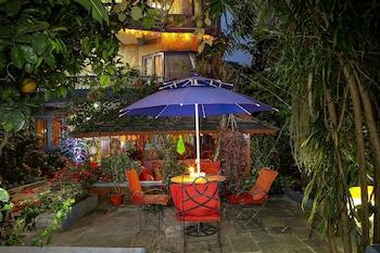 the silver oaks inn