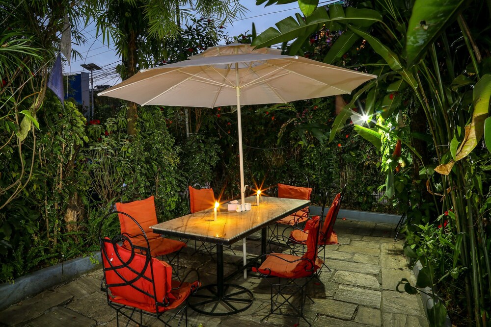 the silver oaks inn