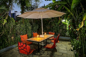 the silver oaks inn