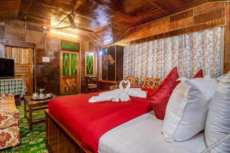 montis soyang premium heritage hotel