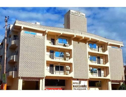 hotel nageshwar palace