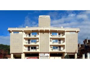 hotel nageshwar palace