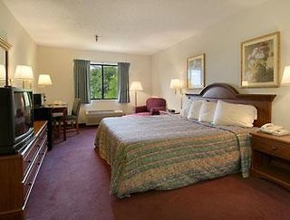 Baymont By Wyndham Lancaster,Fairfield>>Columbus,3 star