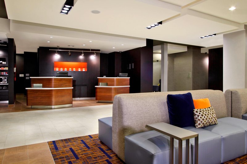courtyard by marriott victoria