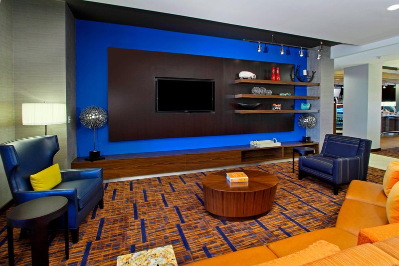courtyard by marriott victoria