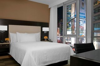hilton garden inn new york times square central
