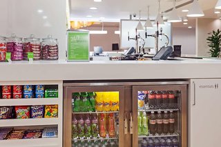 hampton by hilton london gatwick airport