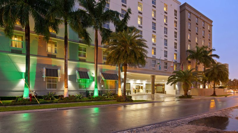 best western premier miami intl airport hotel and su