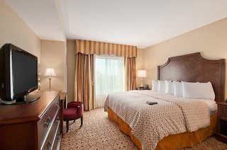 Embassy Suites San Antonio Riverwalk-Downtown,Downtown San Antonio>>Bexar County,4 star